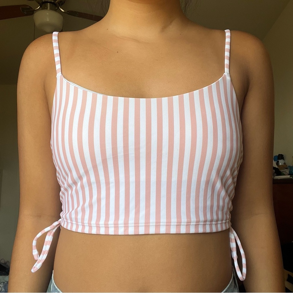 Hollister- bikini top